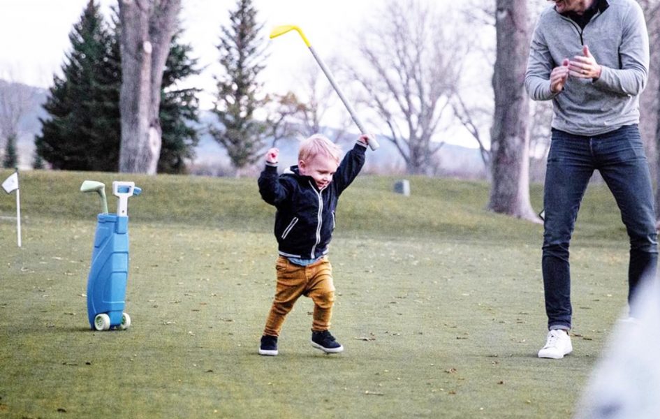 toddler golfing at casper country club